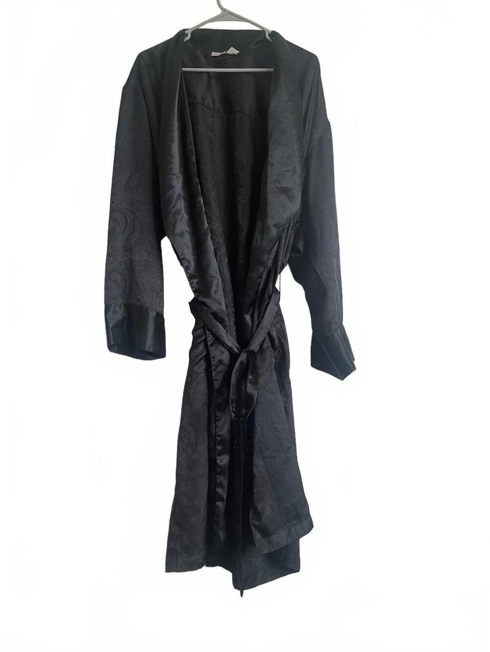 Fredericks vintage paisley old money western hue Hefner satin paisley robe black